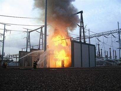 變壓器出現火災 變壓器出現火災